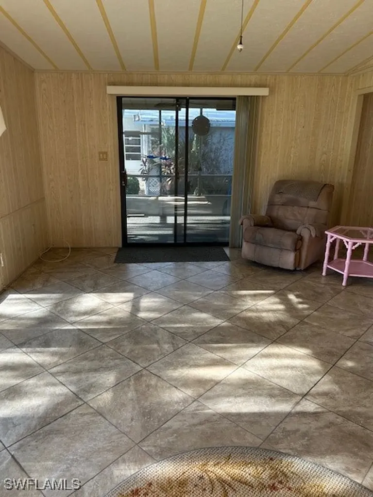 611 Charlemagne Boulevard Naples FL 34112