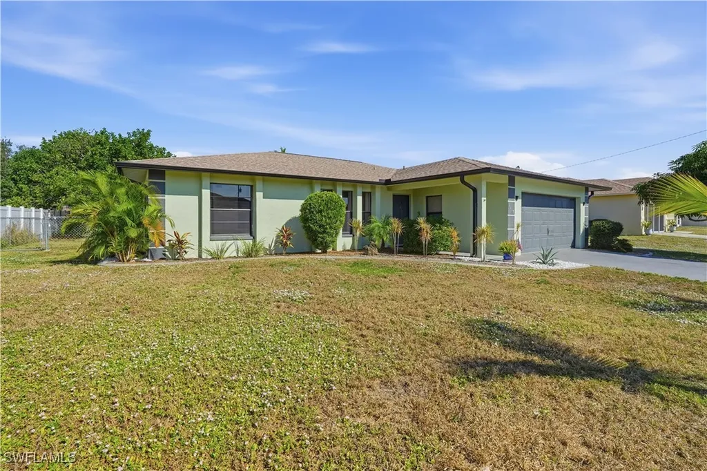 1115 SW 42nd Street Cape Coral FL 33914