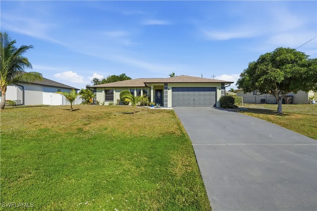1115 SW 42nd Street Cape Coral FL 33914