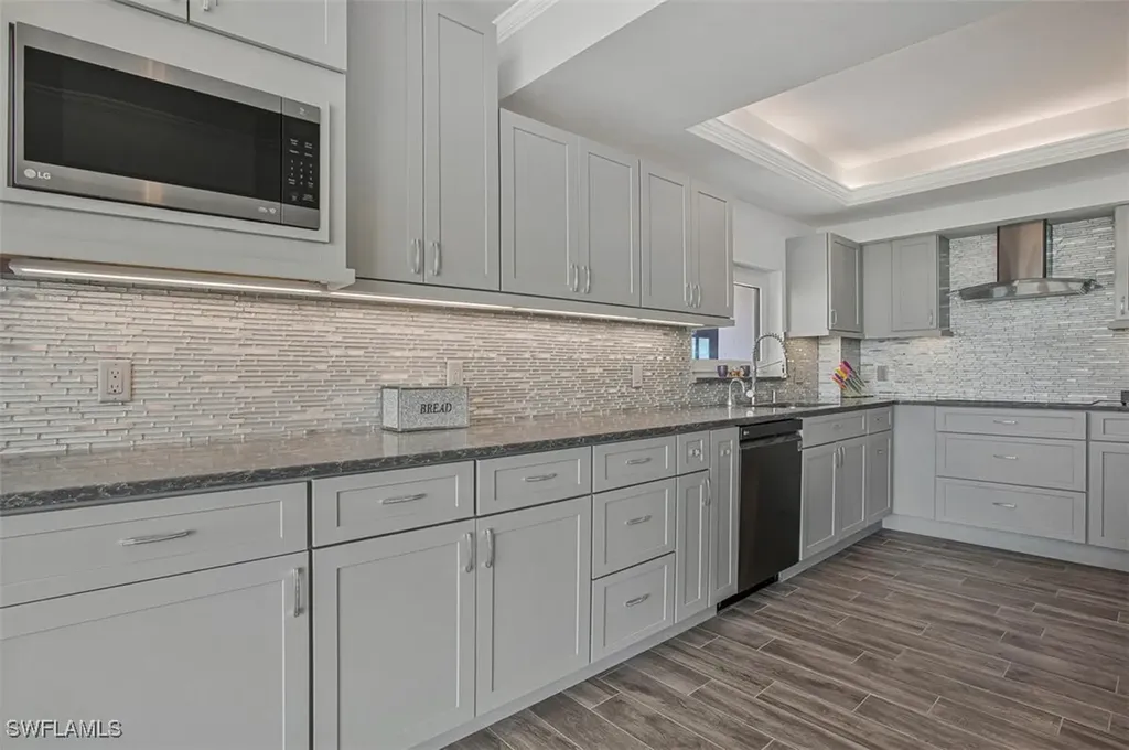 4031 Gulf Shore Boulevard N Naples FL 34103