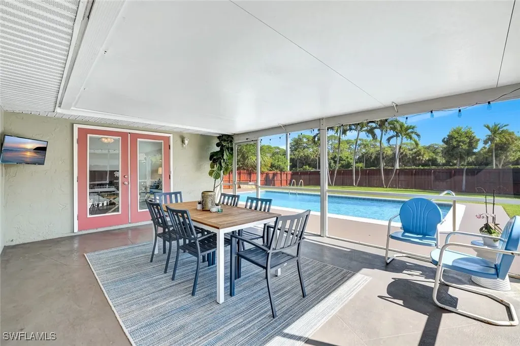 2840 14th Street N Naples FL 34103