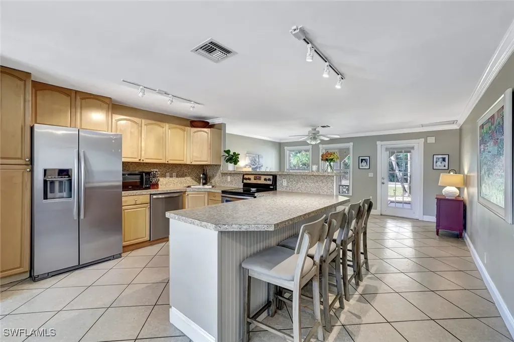 2840 14th Street N Naples FL 34103