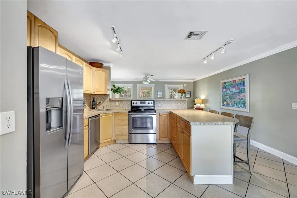 2840 14th Street N Naples FL 34103