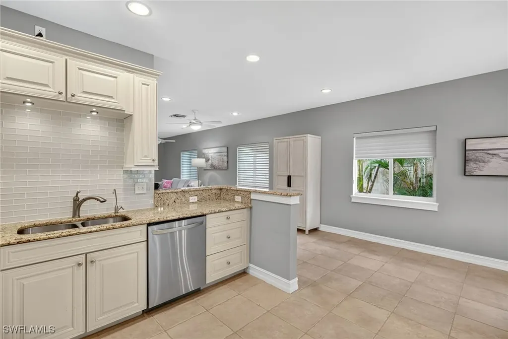 740 5th Avenue N Naples FL 34102