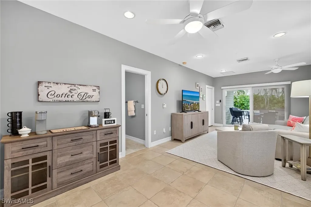 740 5th Avenue N Naples FL 34102