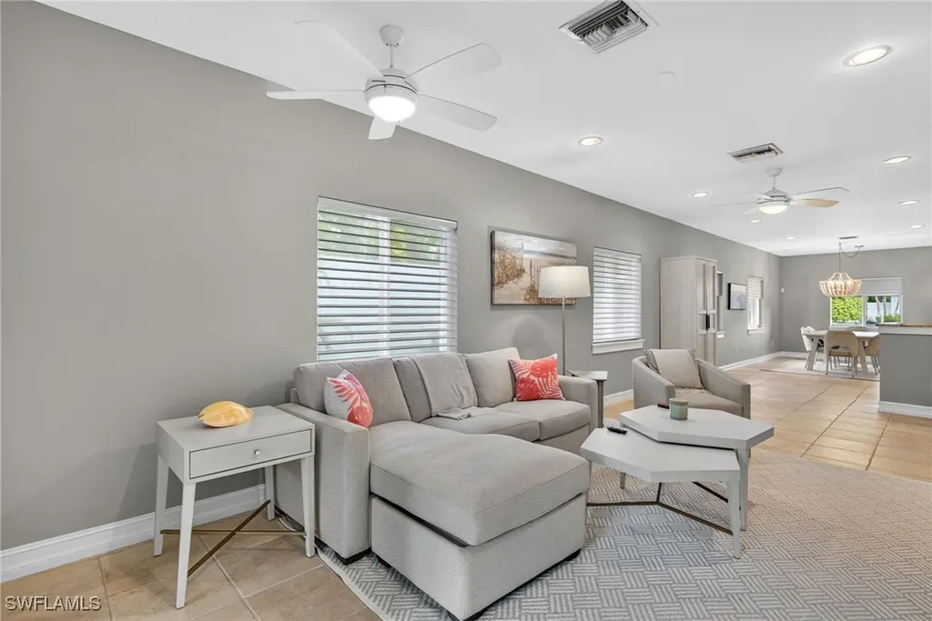 740 5th Avenue N Naples FL 34102