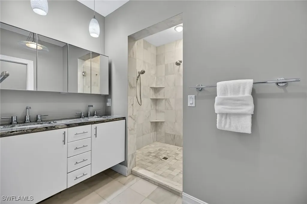 740 5th Avenue N Naples FL 34102