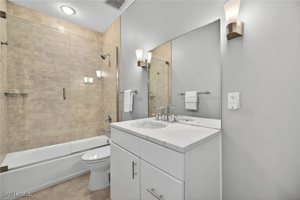 740 5th Avenue N Naples FL 34102