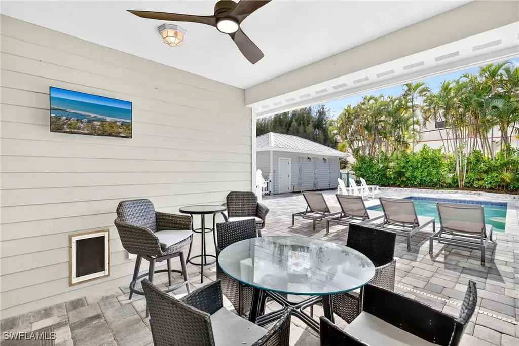 740 5th Avenue N Naples FL 34102