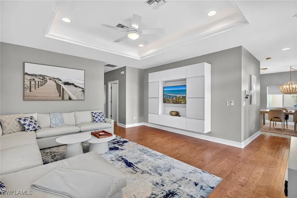 740 5th Avenue N Naples FL 34102