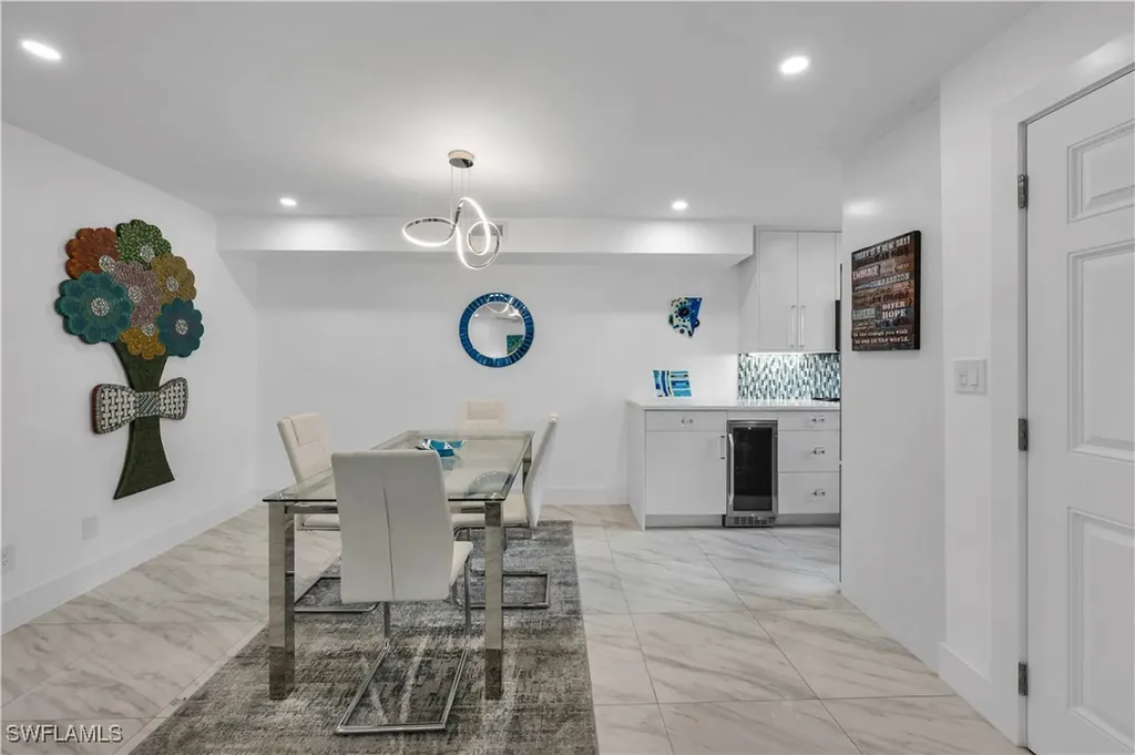 3000 Gulf Shore Boulevard N Naples FL 34103