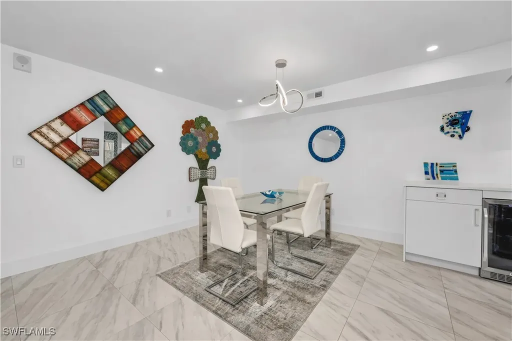 3000 Gulf Shore Boulevard N Naples FL 34103