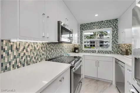 3000 Gulf Shore Boulevard N Naples FL 34103
