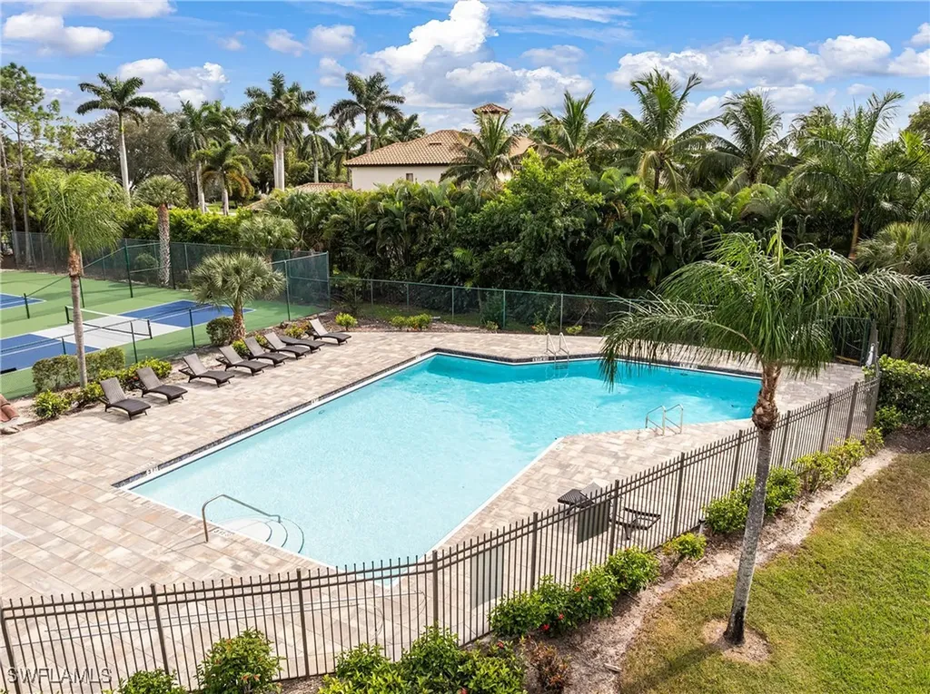4112 Covey Run Naples FL 34109