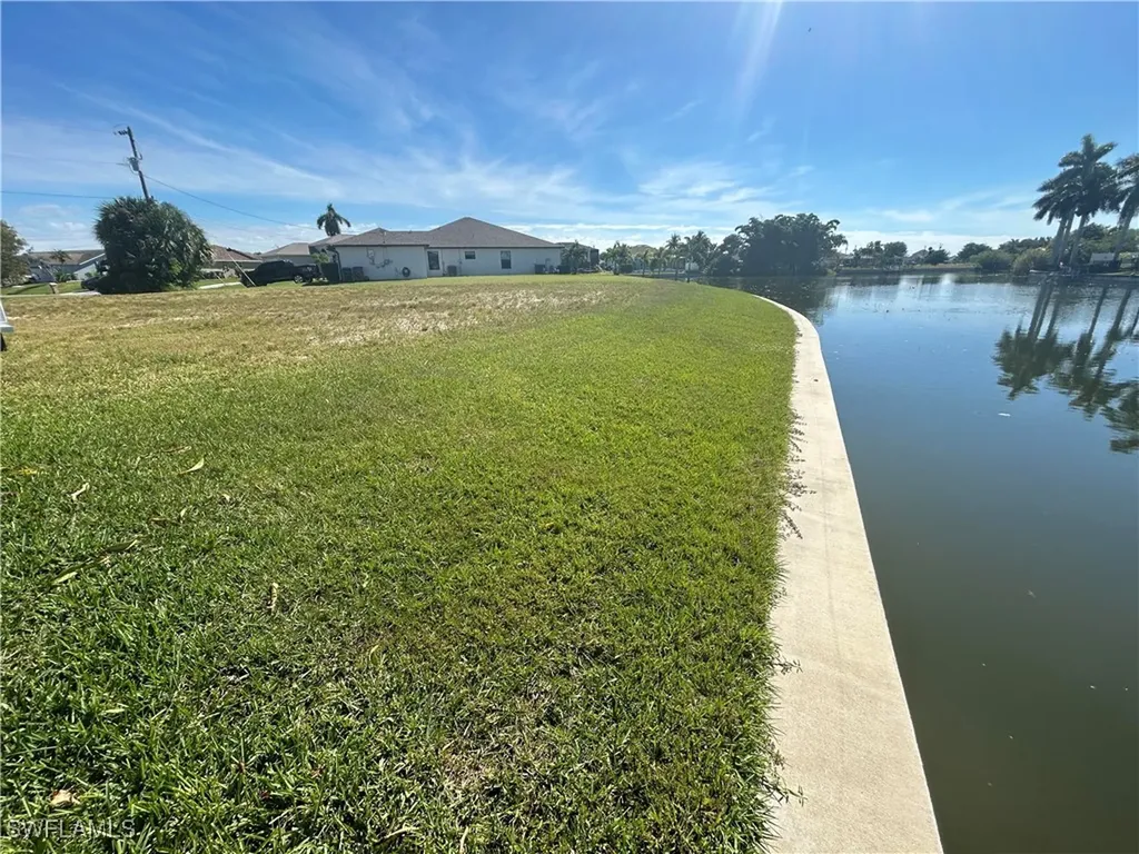 506 NE 21st Place Cape Coral FL 33909