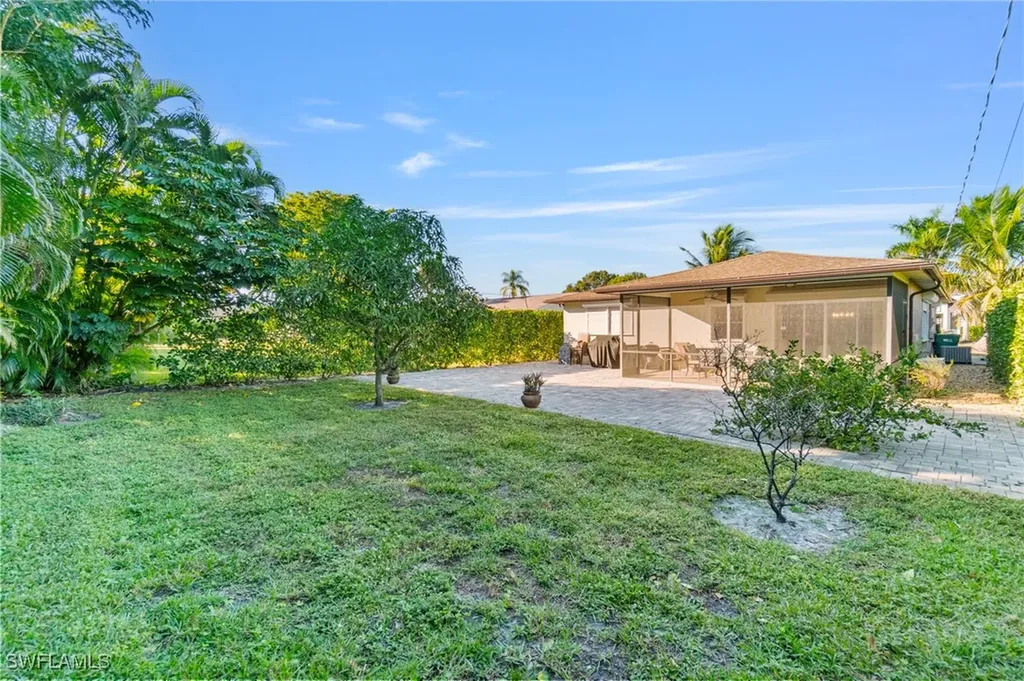 640 110th Avenue N Naples FL 34108