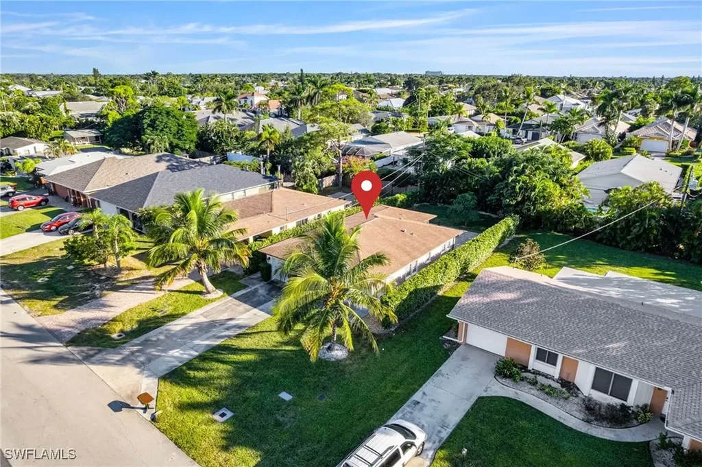 640 110th Avenue N Naples FL 34108