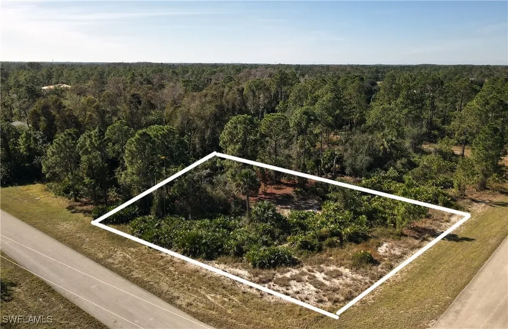 828 Fullerton Avenue S Lehigh Acres FL 33974