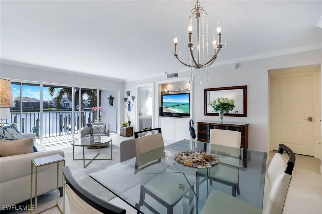300 Park Shore Drive Naples FL 34103