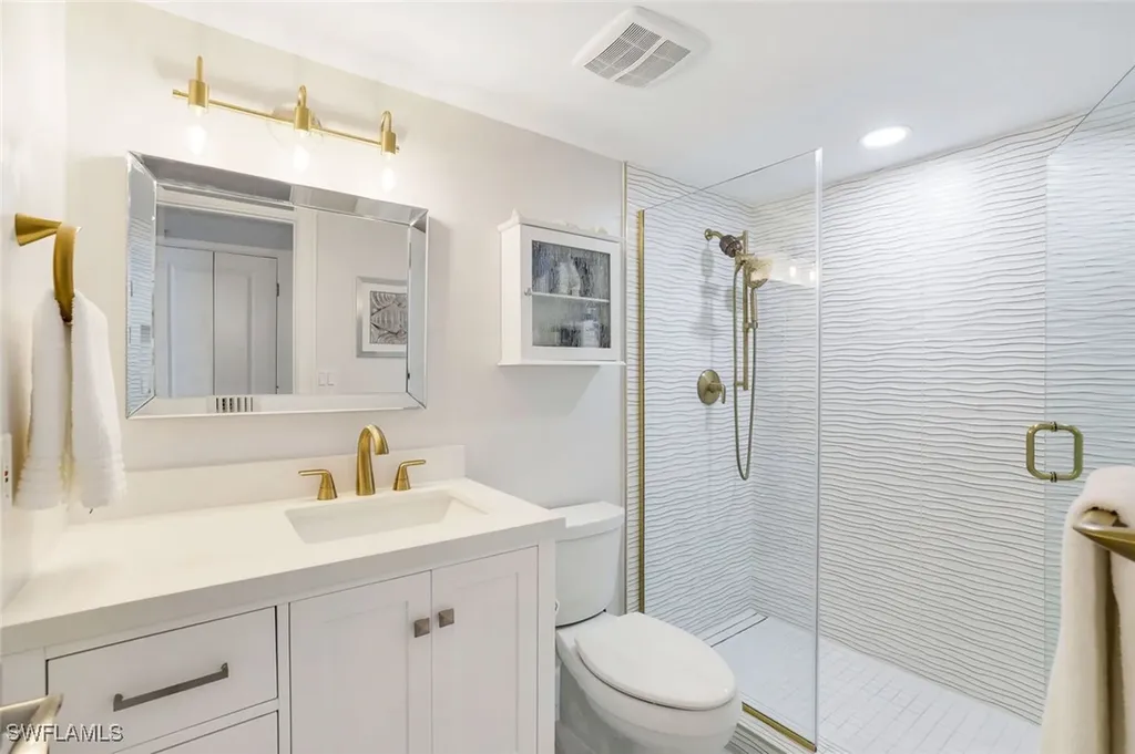 300 Park Shore Drive Naples FL 34103