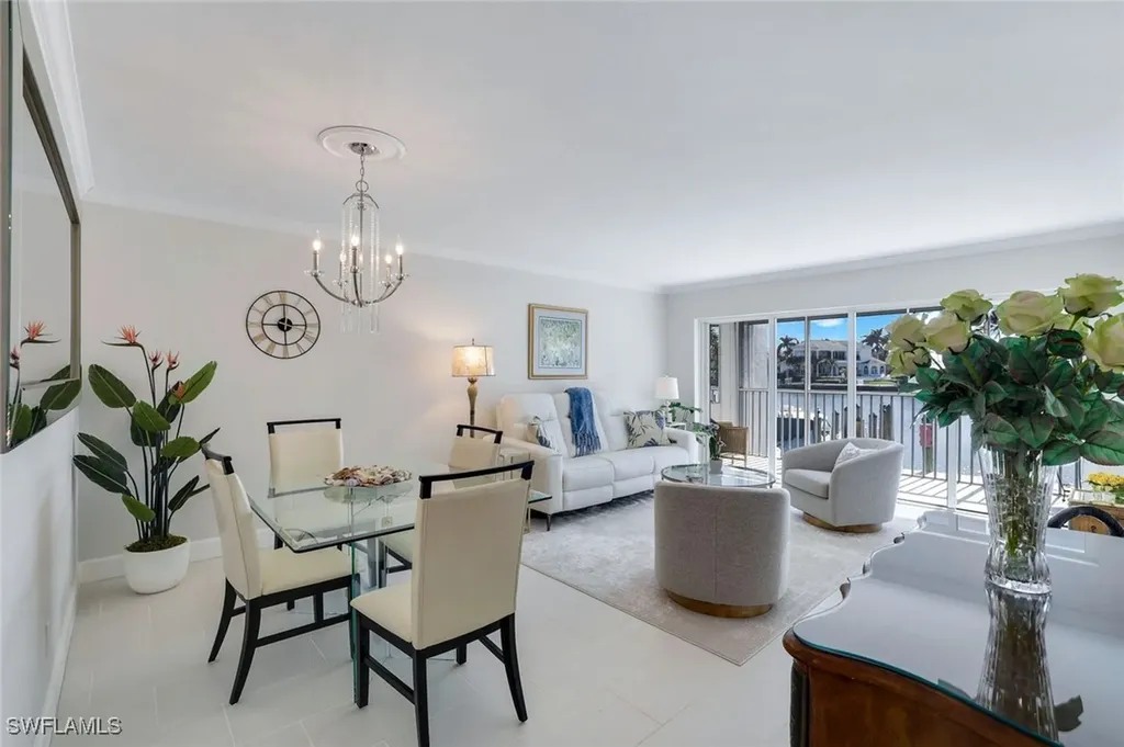 300 Park Shore Drive Naples FL 34103