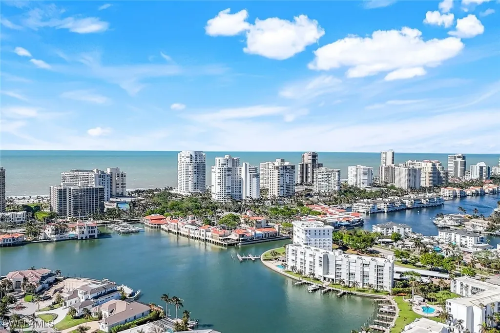 300 Park Shore Drive Naples FL 34103