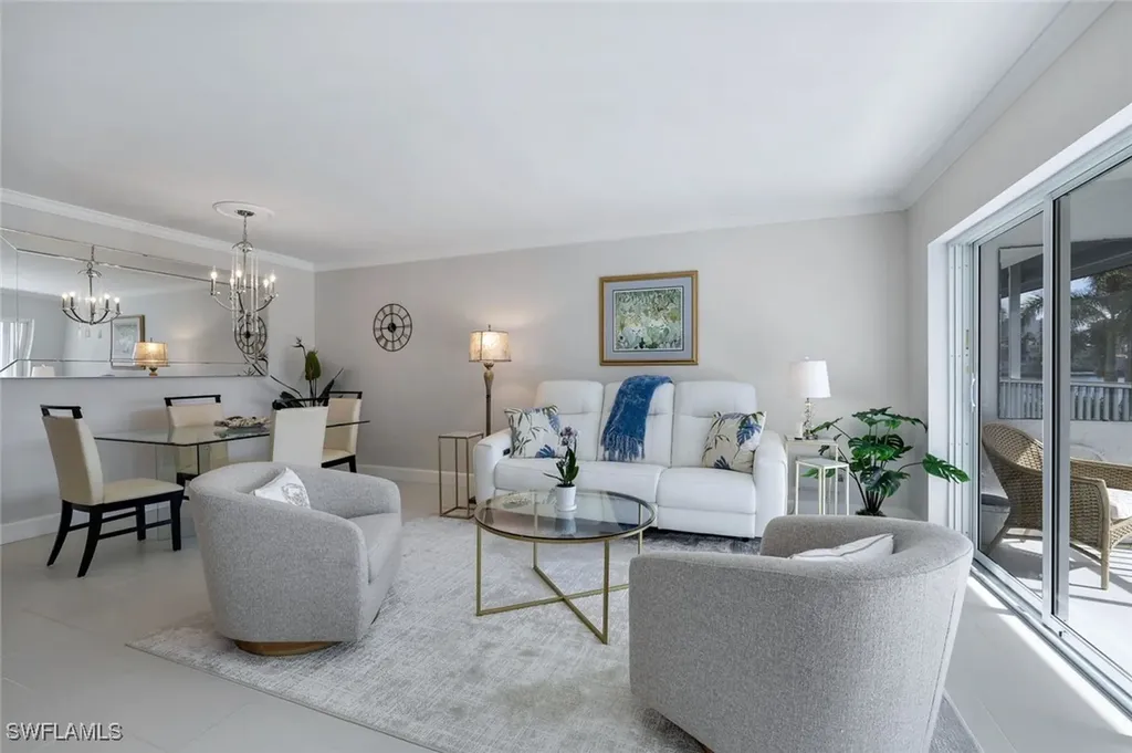 300 Park Shore Drive Naples FL 34103