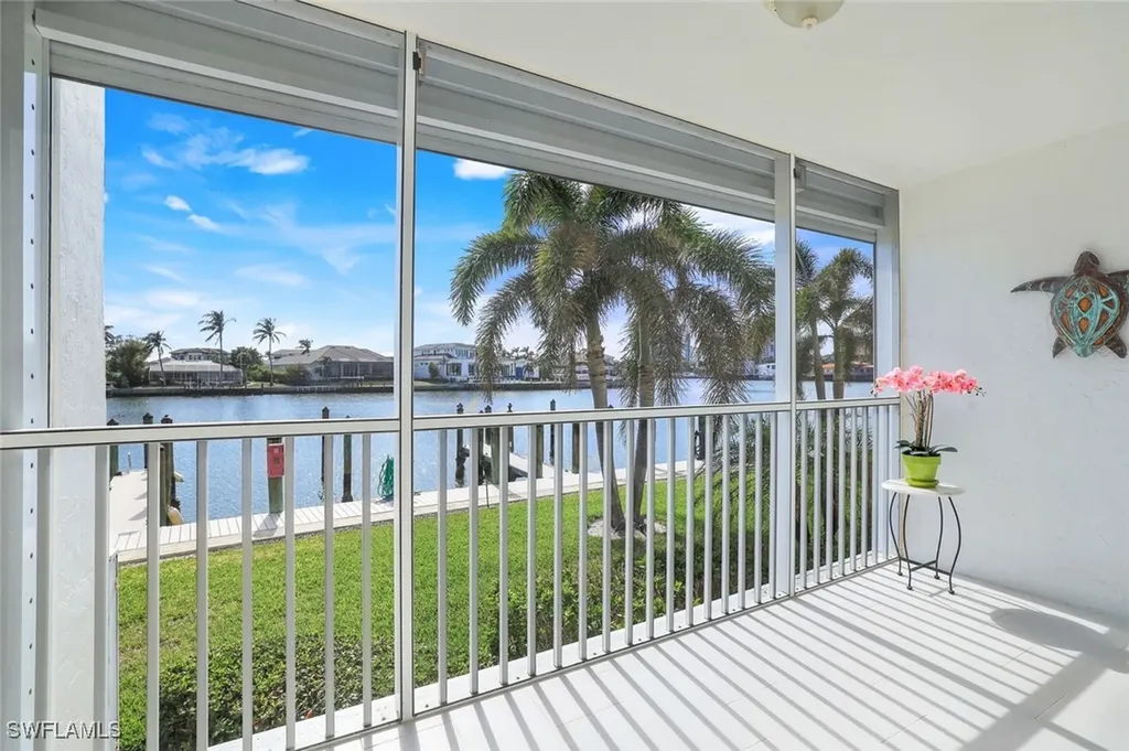 300 Park Shore Drive Naples FL 34103