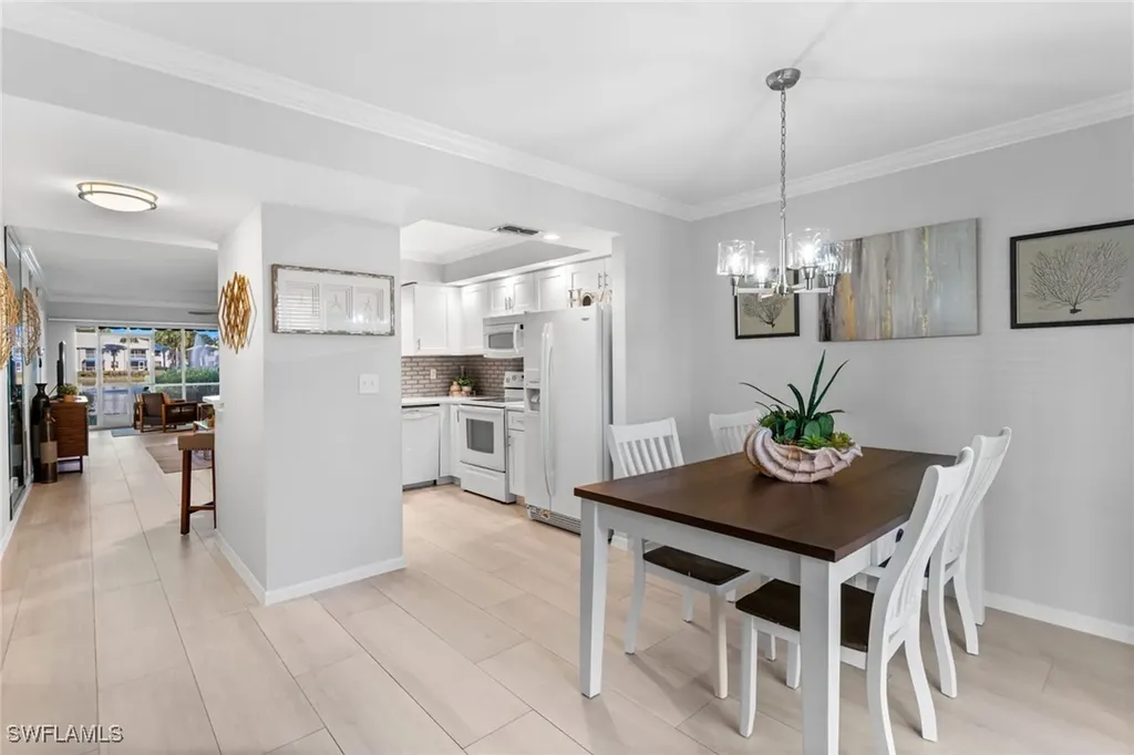 816 Gulf Pavilion Drive Naples FL 34108