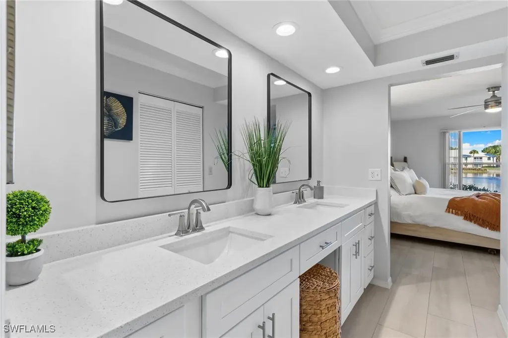 816 Gulf Pavilion Drive Naples FL 34108