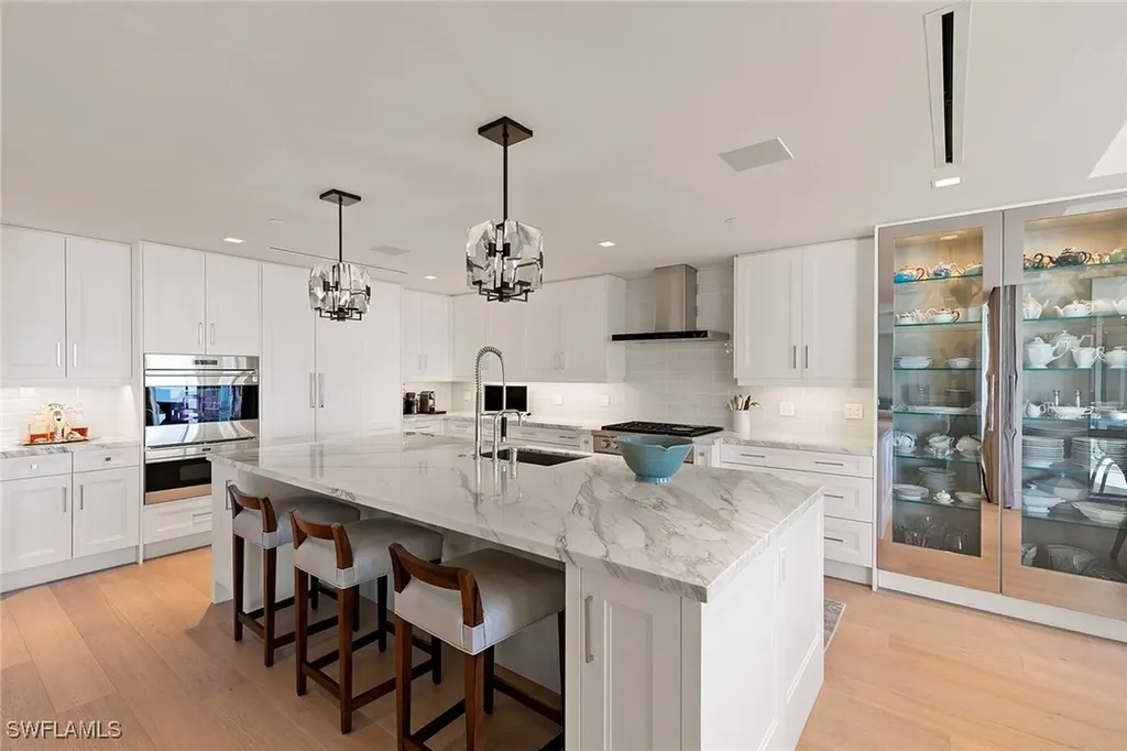6897 Grenadier Boulevard Naples FL 34108