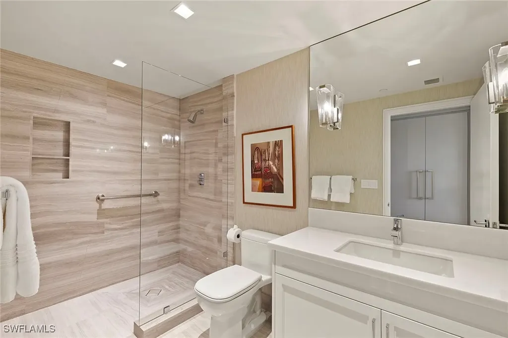 6897 Grenadier Boulevard Naples FL 34108