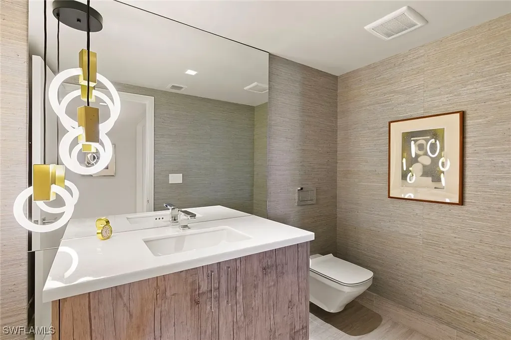 6897 Grenadier Boulevard Naples FL 34108