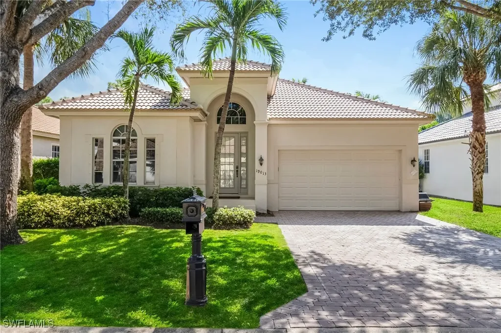19013 Ridgepoint Drive Estero FL 33928