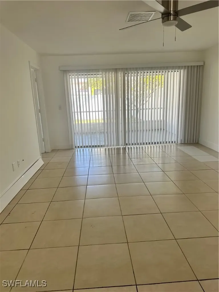 2105 SE 15th Place Cape Coral FL 33990