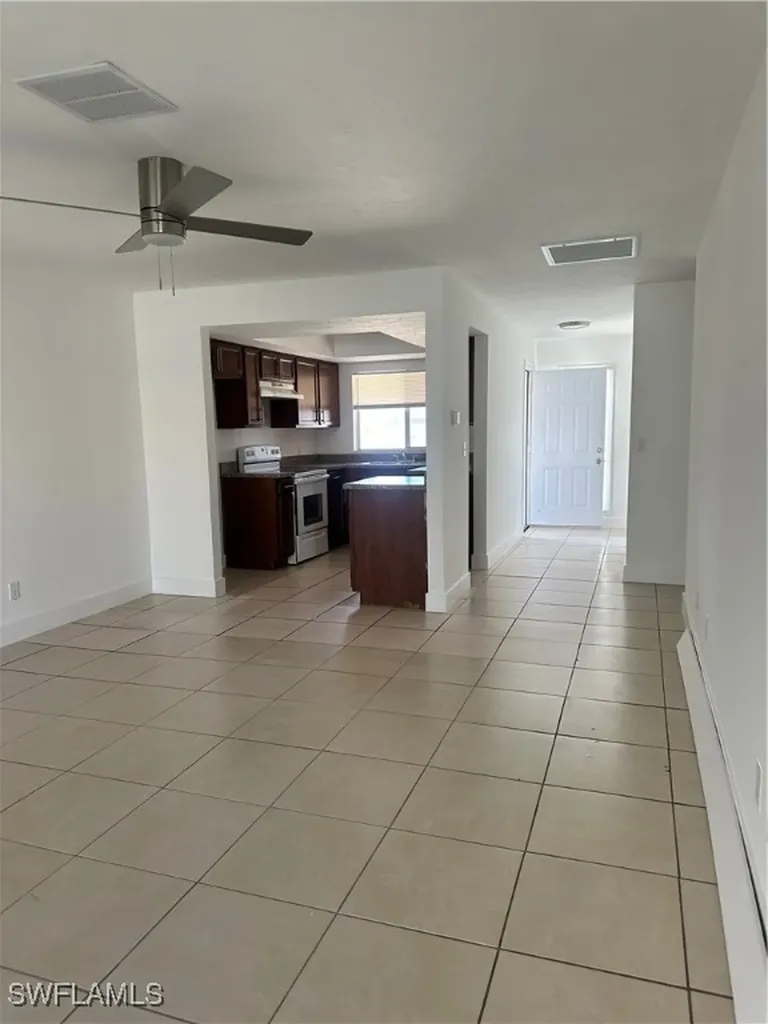 2105 SE 15th Place Cape Coral FL 33990