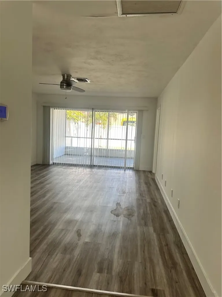2105 SE 15th Place Cape Coral FL 33990