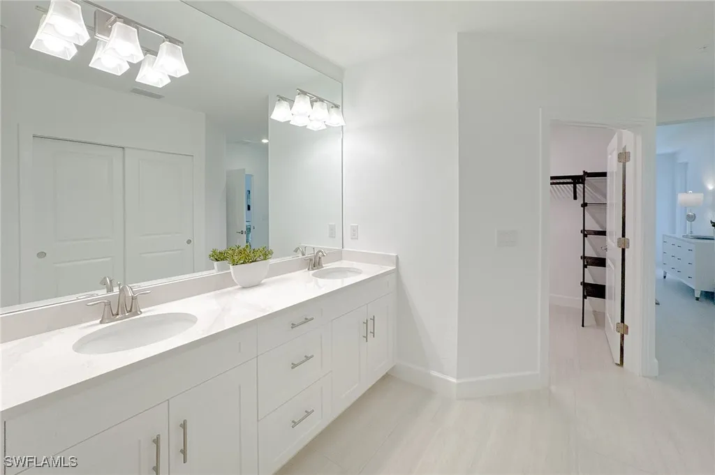 16881 Fairgrove Way Naples FL 34110