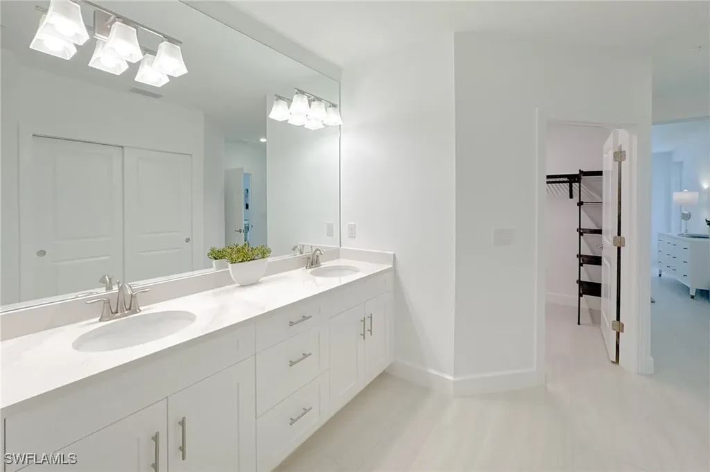 16881 Fairgrove Way Naples FL 34110