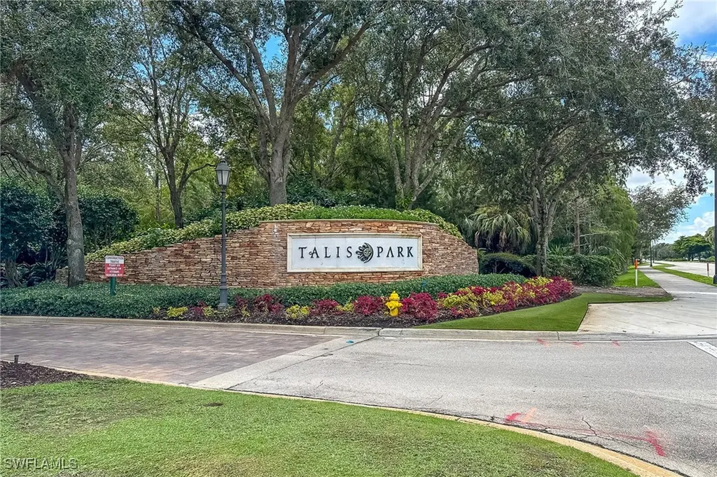 16881 Fairgrove Way Naples FL 34110
