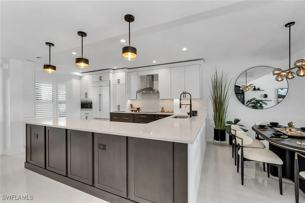533 La Peninsula Boulevard Naples FL 34113