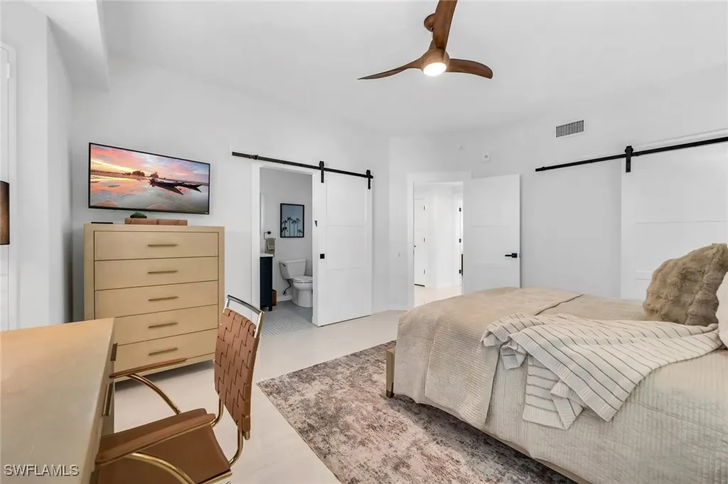 533 La Peninsula Boulevard Naples FL 34113