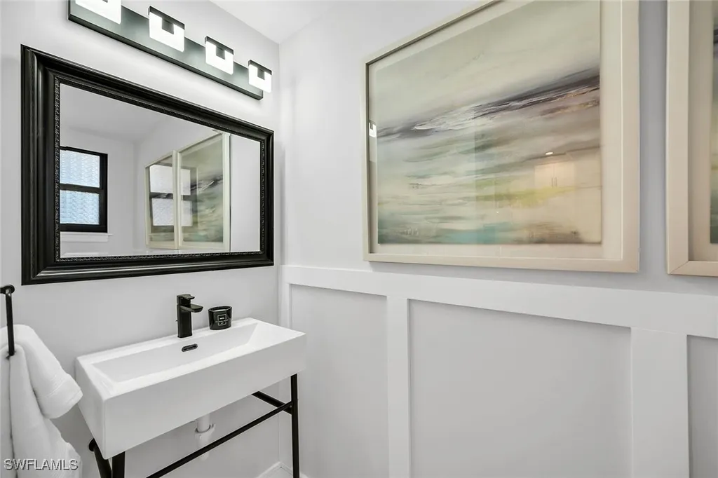 533 La Peninsula Boulevard Naples FL 34113