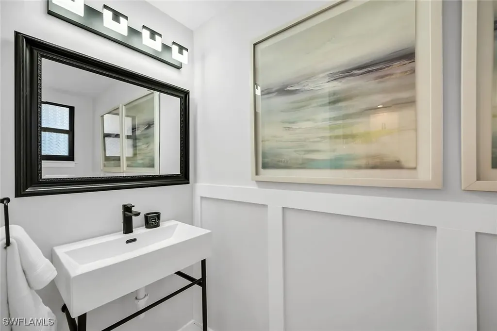 533 La Peninsula Boulevard Naples FL 34113