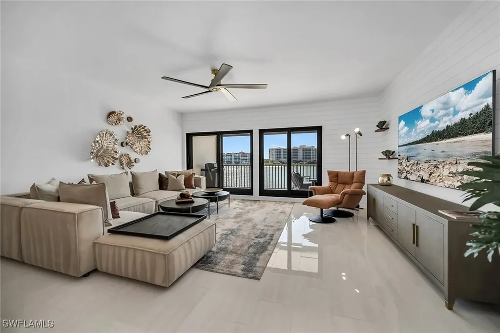 533 La Peninsula Boulevard Naples FL 34113
