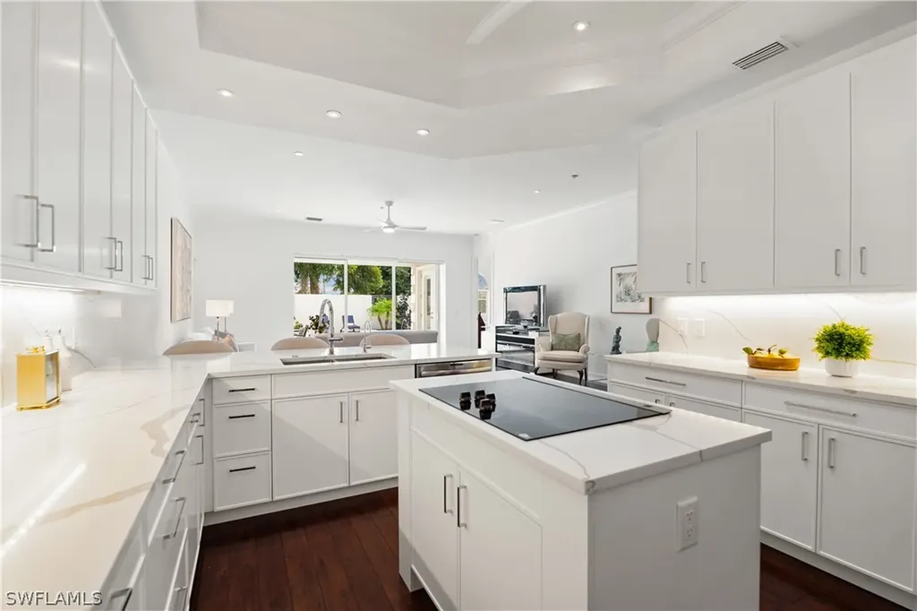 4840 W Boulevard Court Naples FL 34103