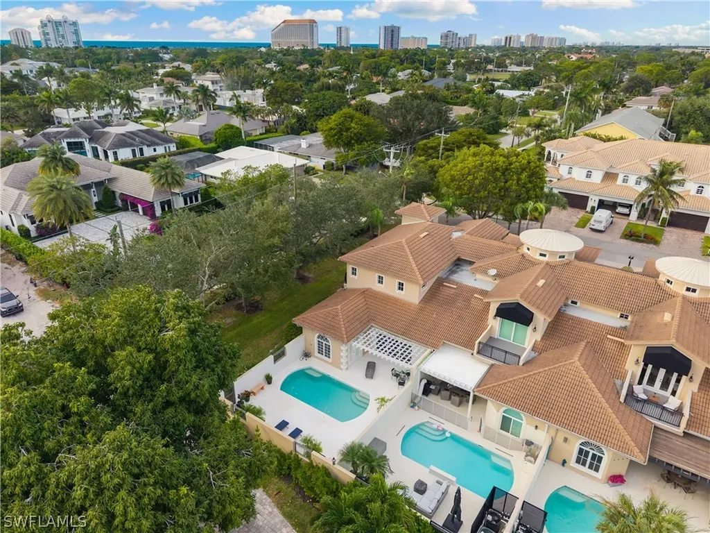 4840 W Boulevard Court Naples FL 34103