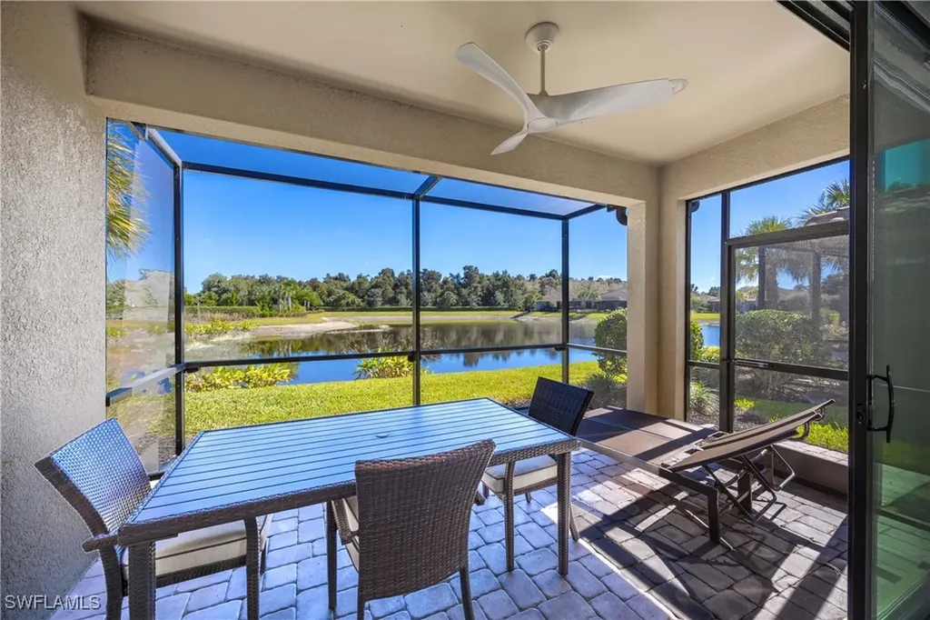 8110 Calle Canovas Street Naples FL 34114