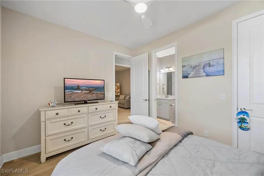 8110 Calle Canovas Street Naples FL 34114