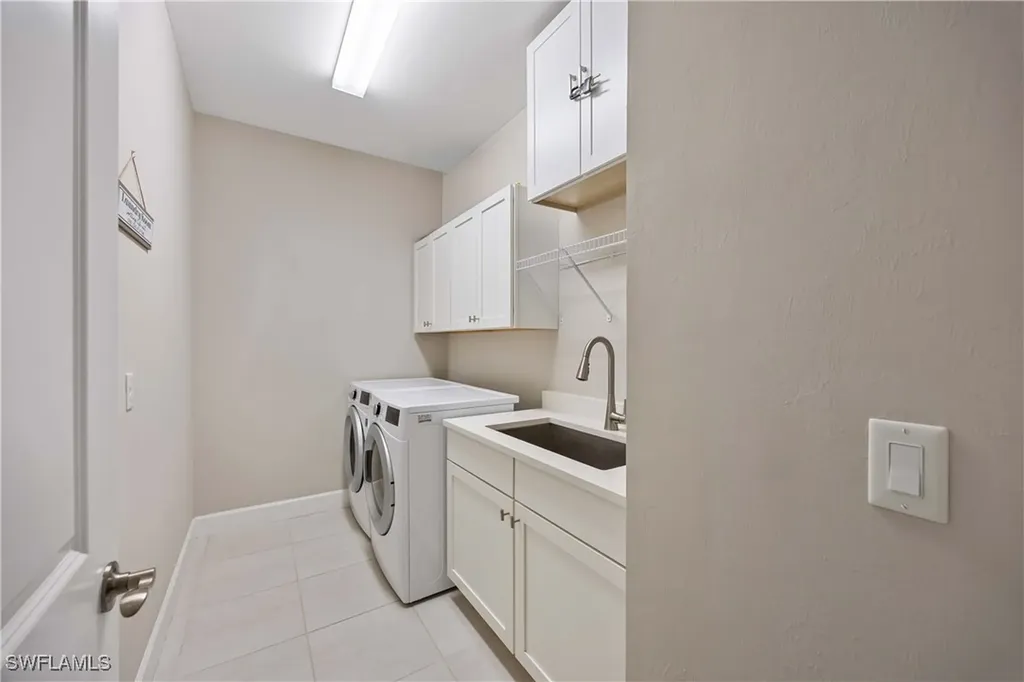 8110 Calle Canovas Street Naples FL 34114